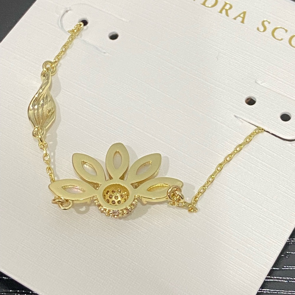 Kendra Scott Gold and Pearl Flower Pendant Necklace - Gold - Picture 4 of 5